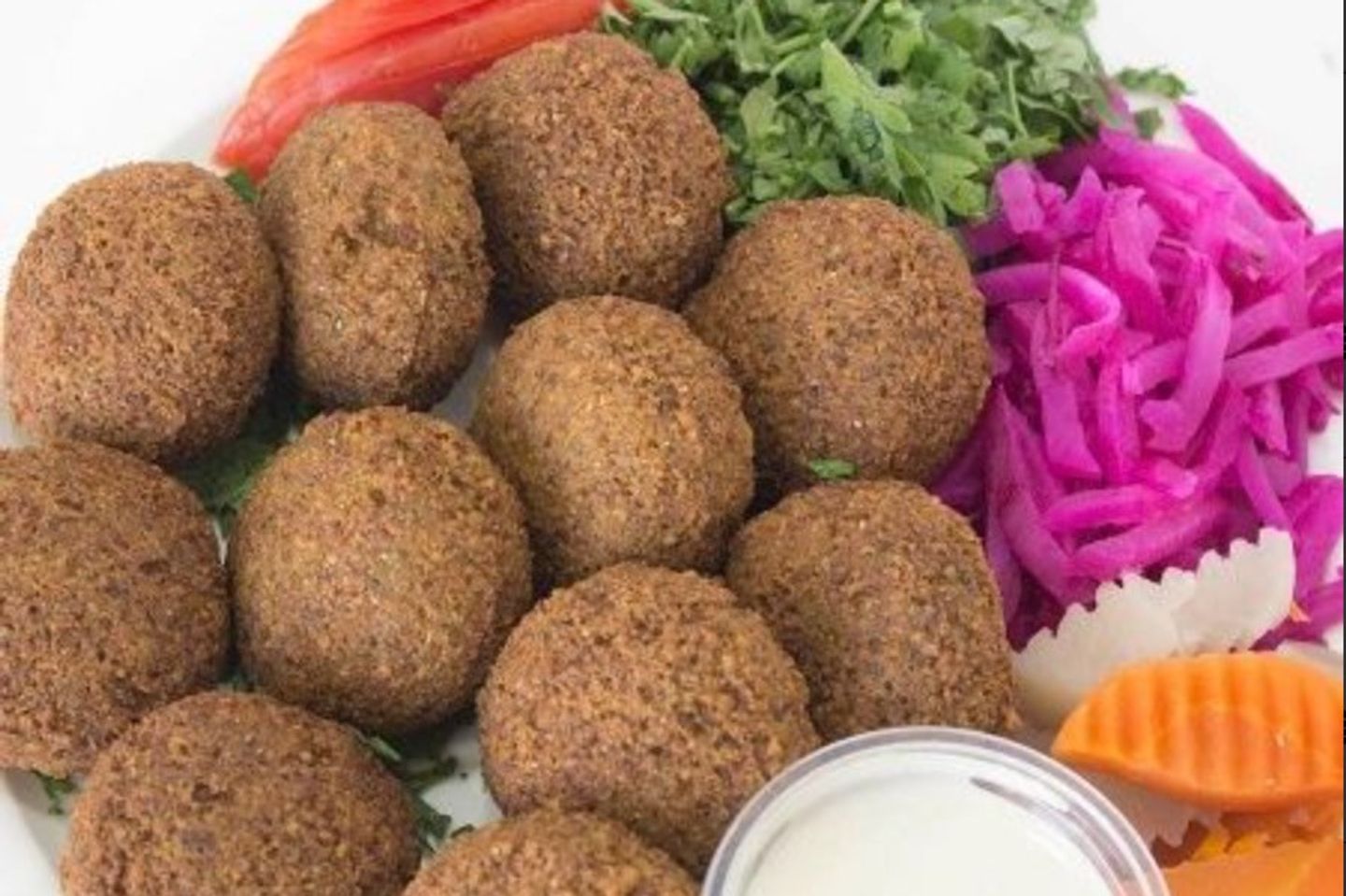 صحن فلافل مشكل كبير