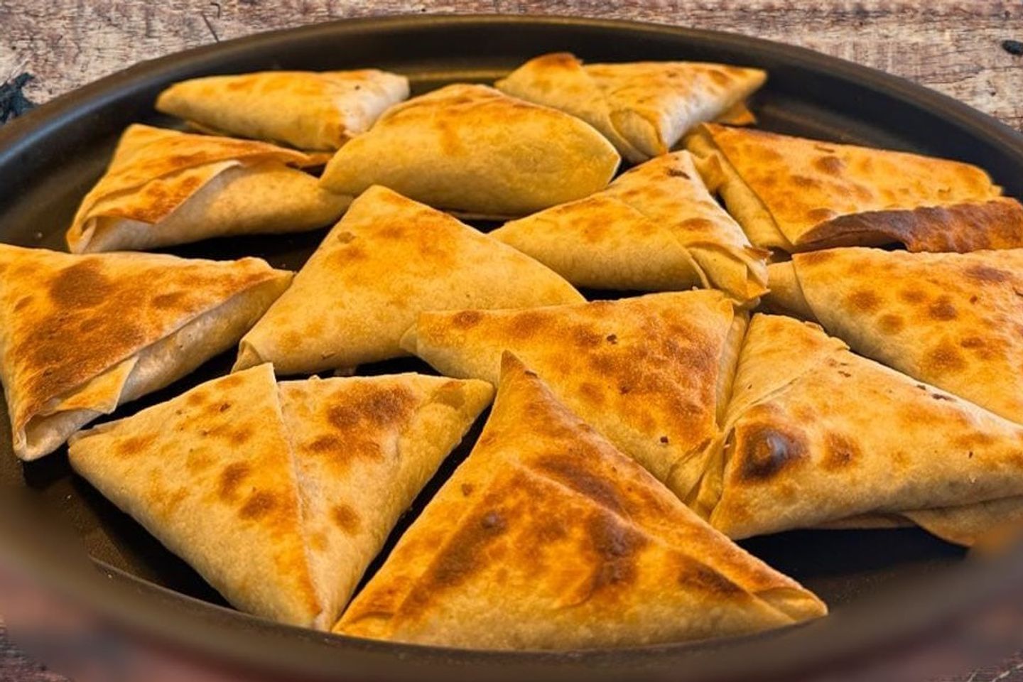 سمبوسة جبن
