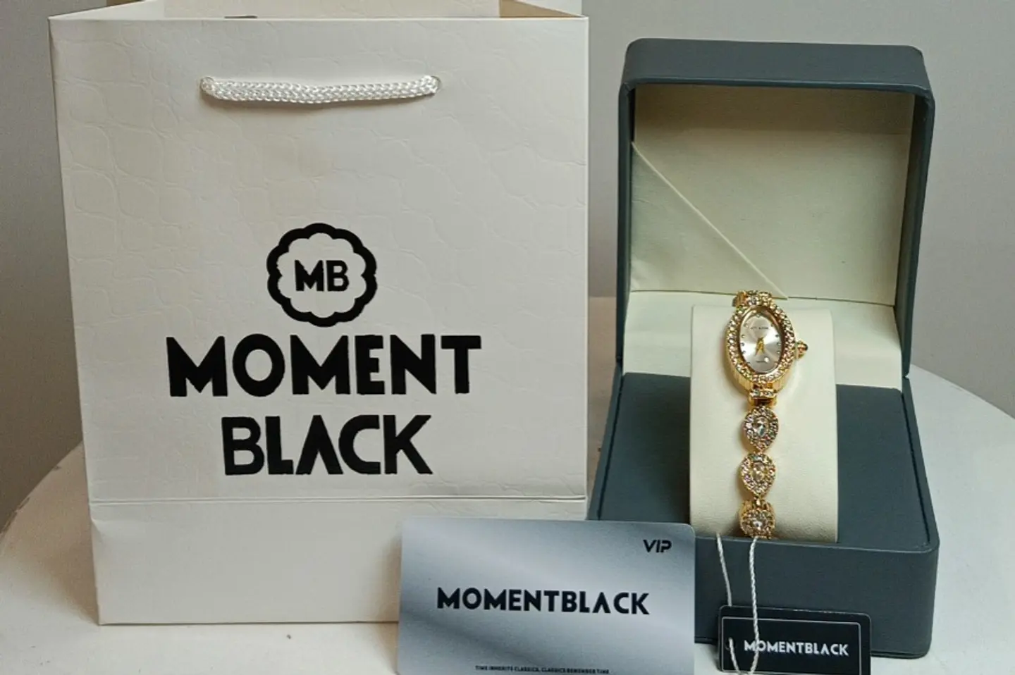 Girl Watch Brand Moment Black Number 11