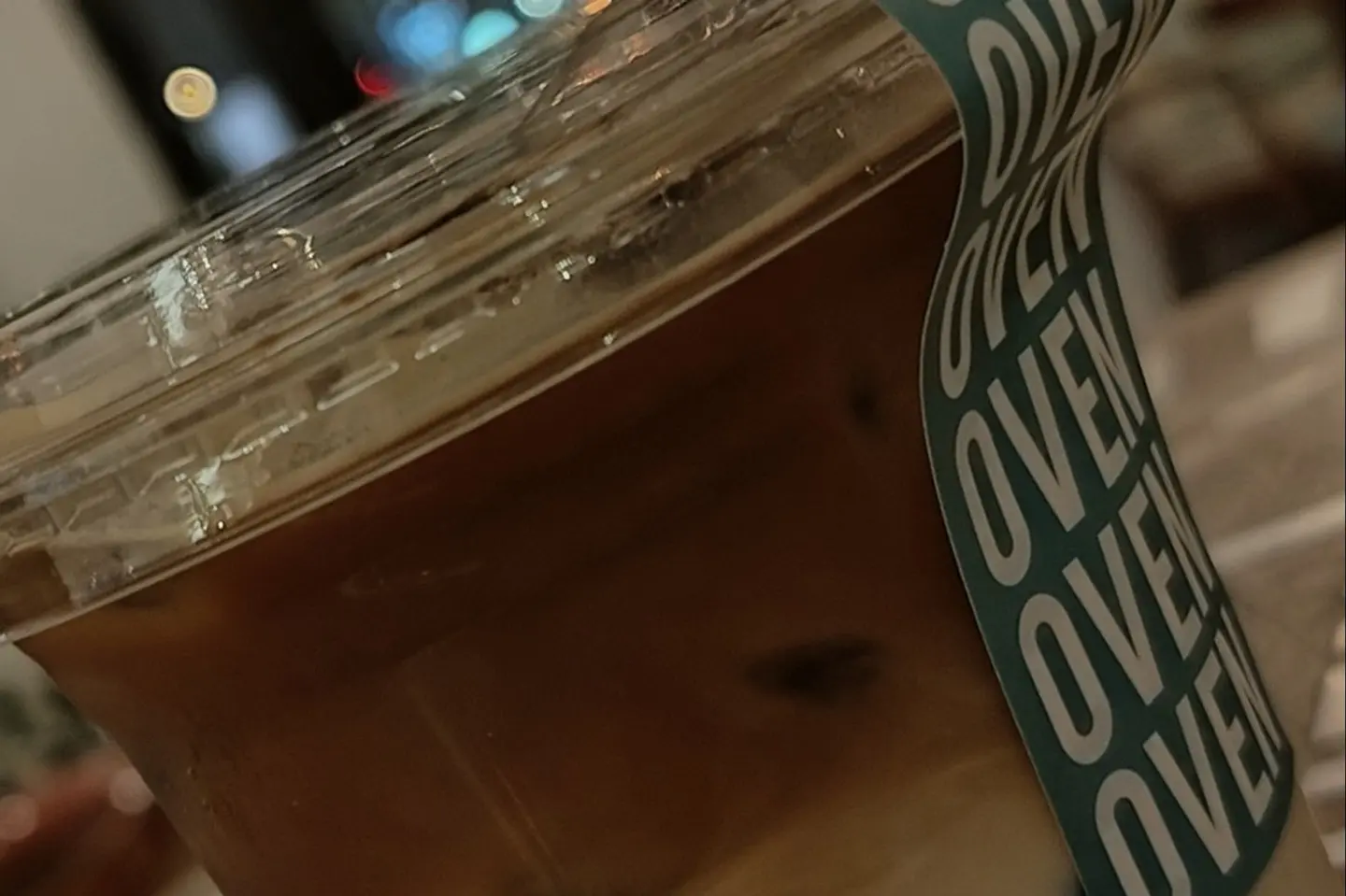 لاتيه بالبندق بارد