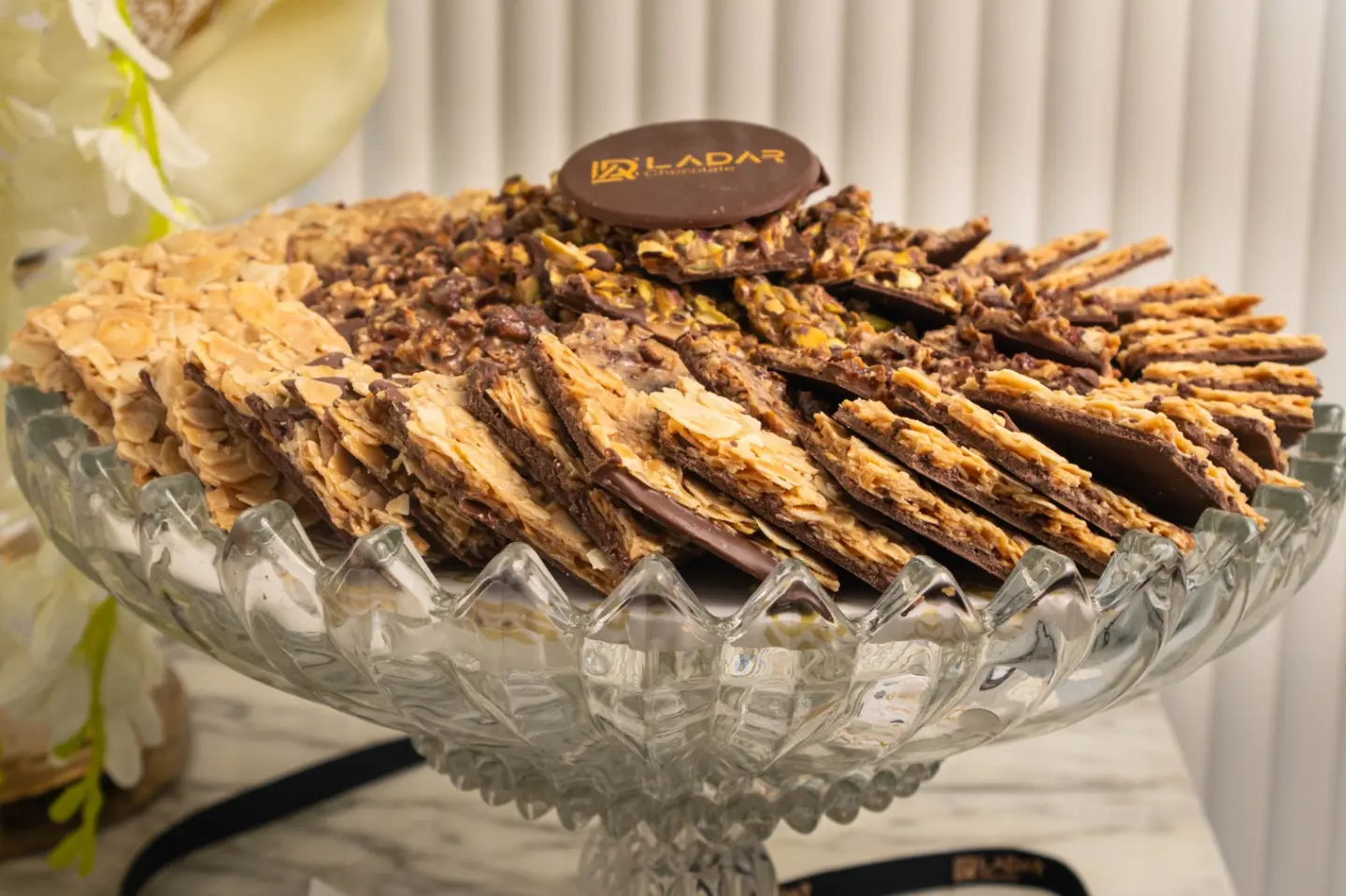1200 1250g Crushed Cocoa Tray Crunch Mix With Rich Flavor And Amazing Benefits