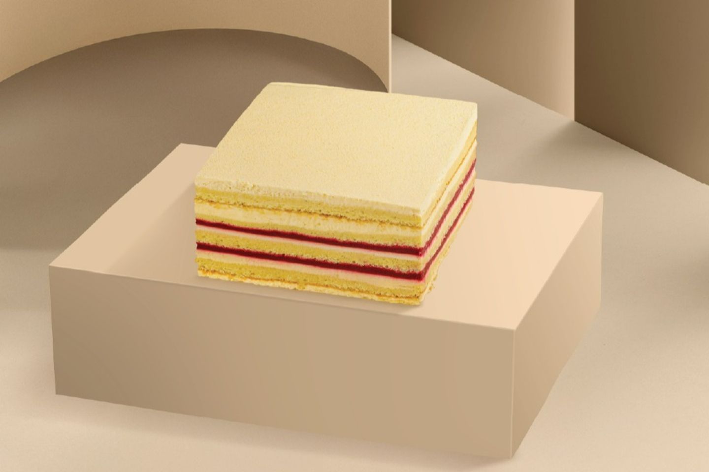 Limon Cake And Berry