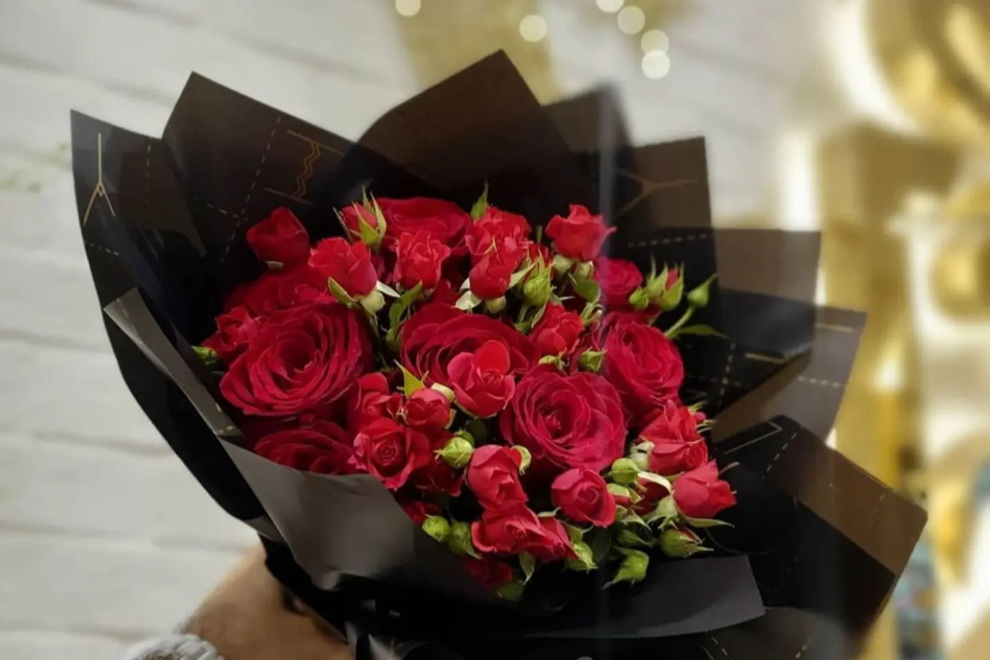 Red Roses Bouquet