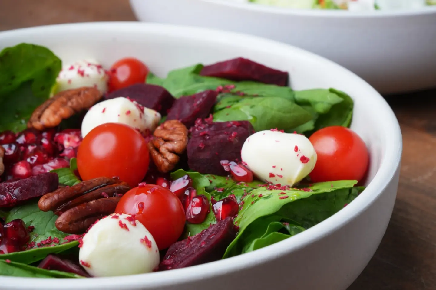 سلطة الحلوم بالجرجير والحلوم