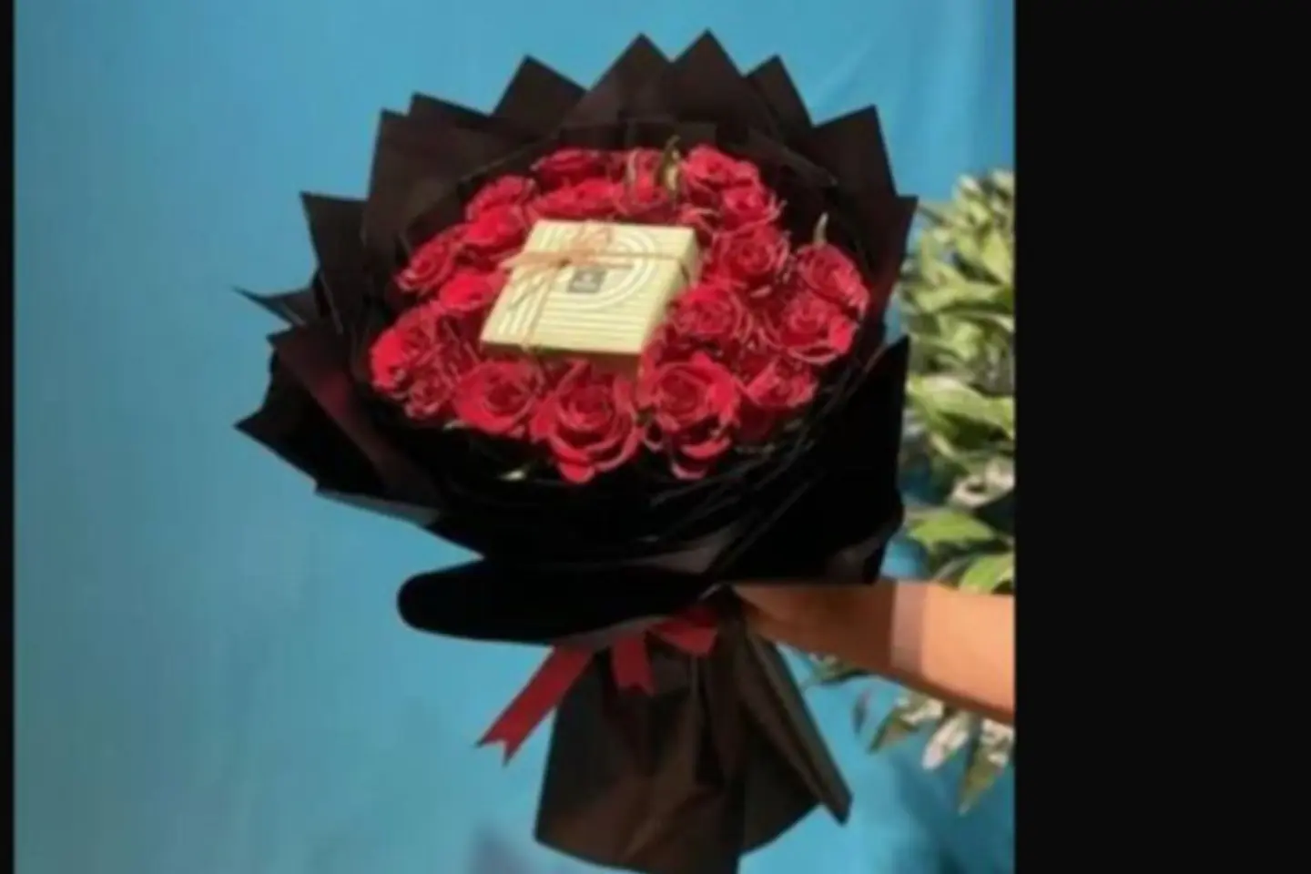 Hadeel Bouquet   Patchi With Roses