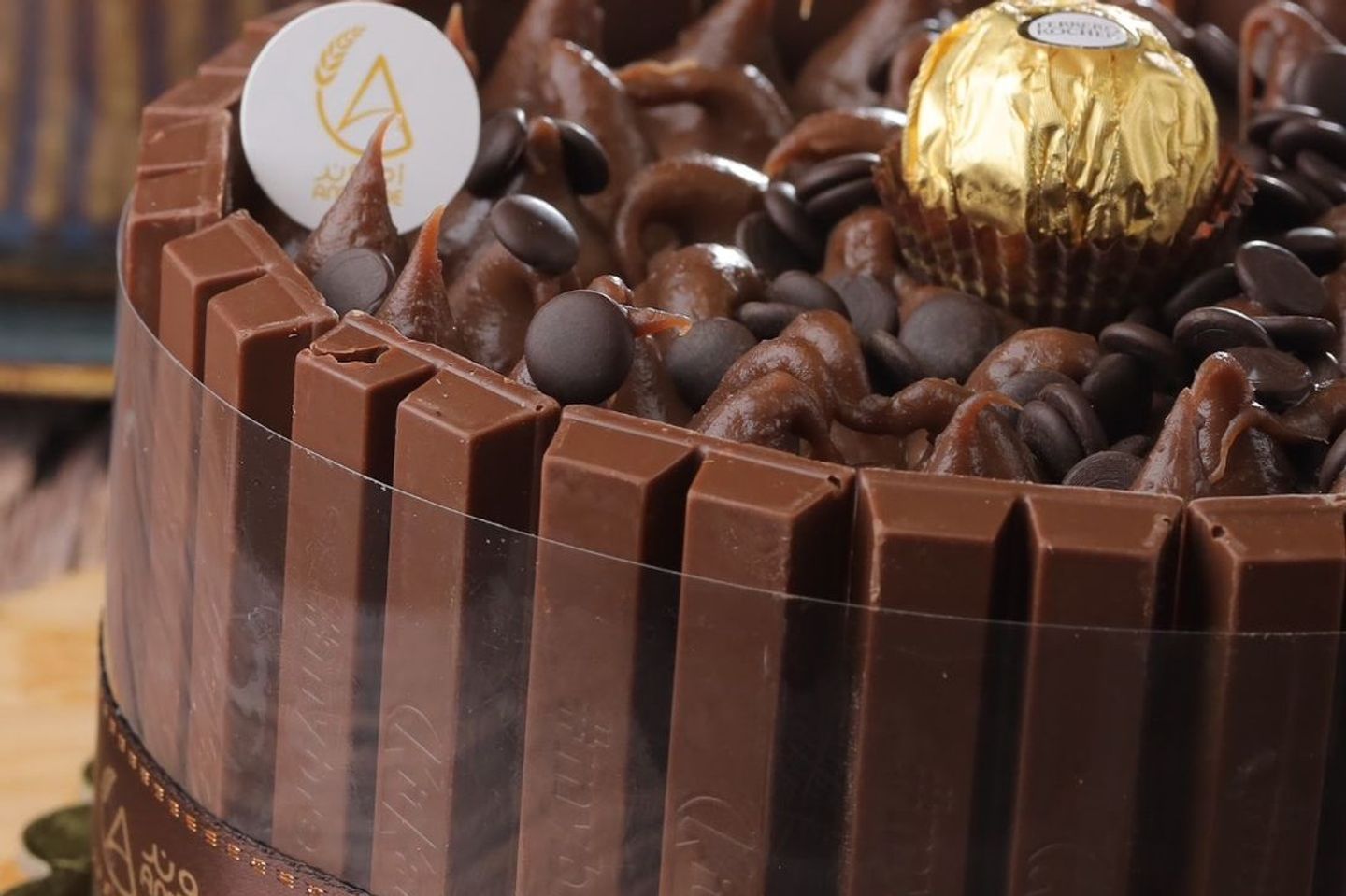 Kit Kat Chocolate Cake