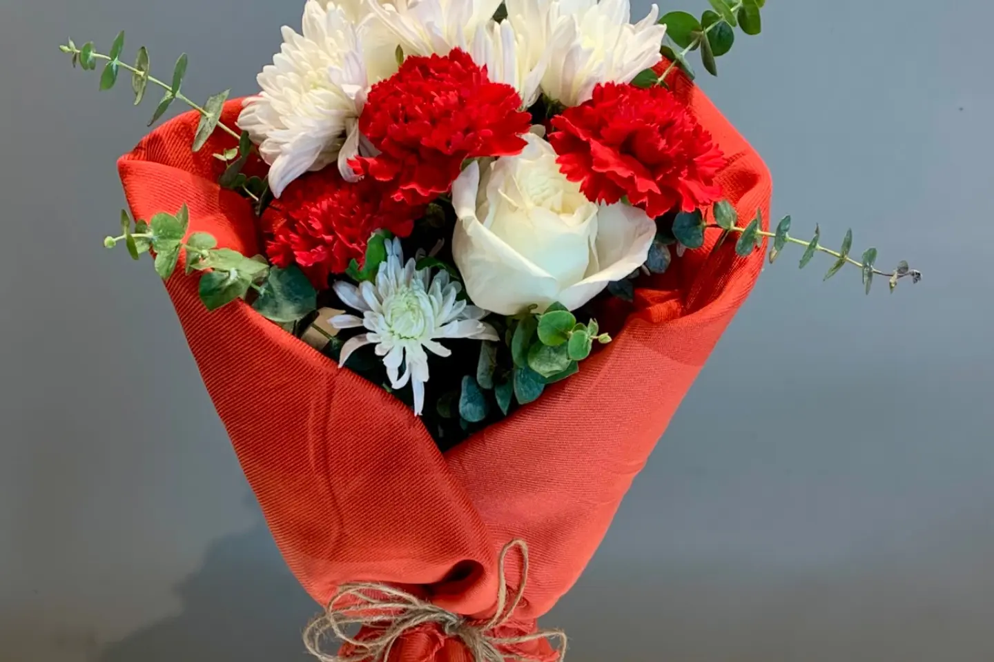 باقة الشال الأحمر