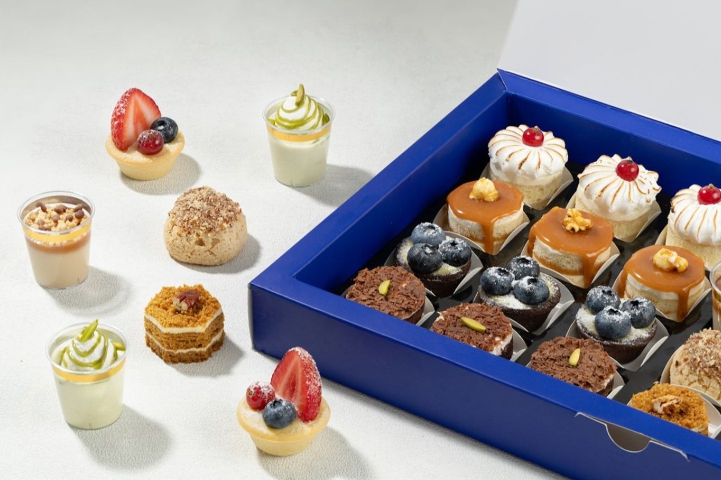 Sweet Canape 28 Pieces