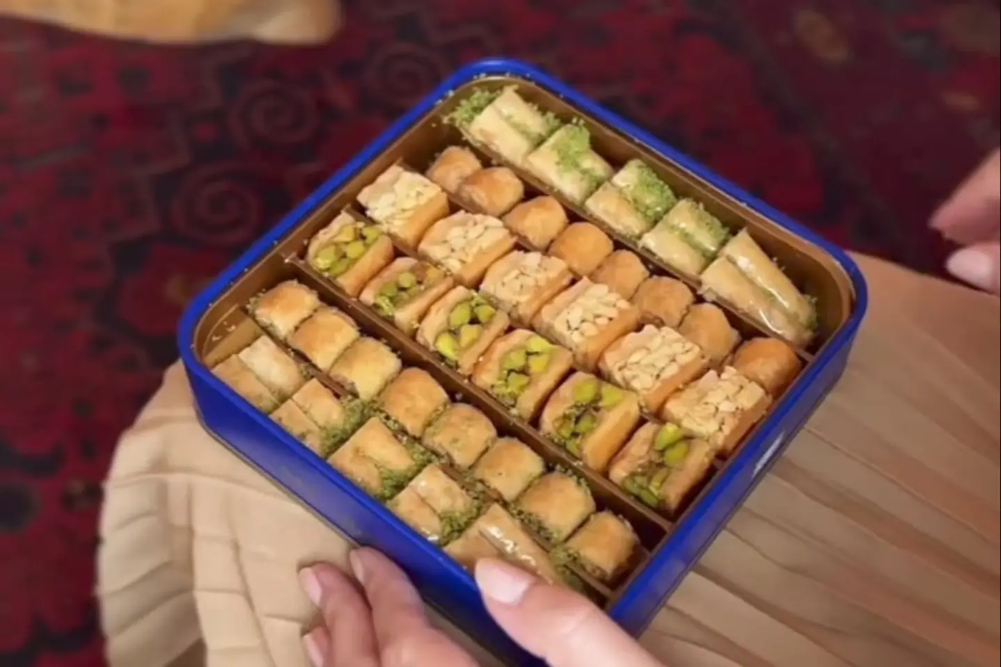 بقلاوة مشكل زماني صغير