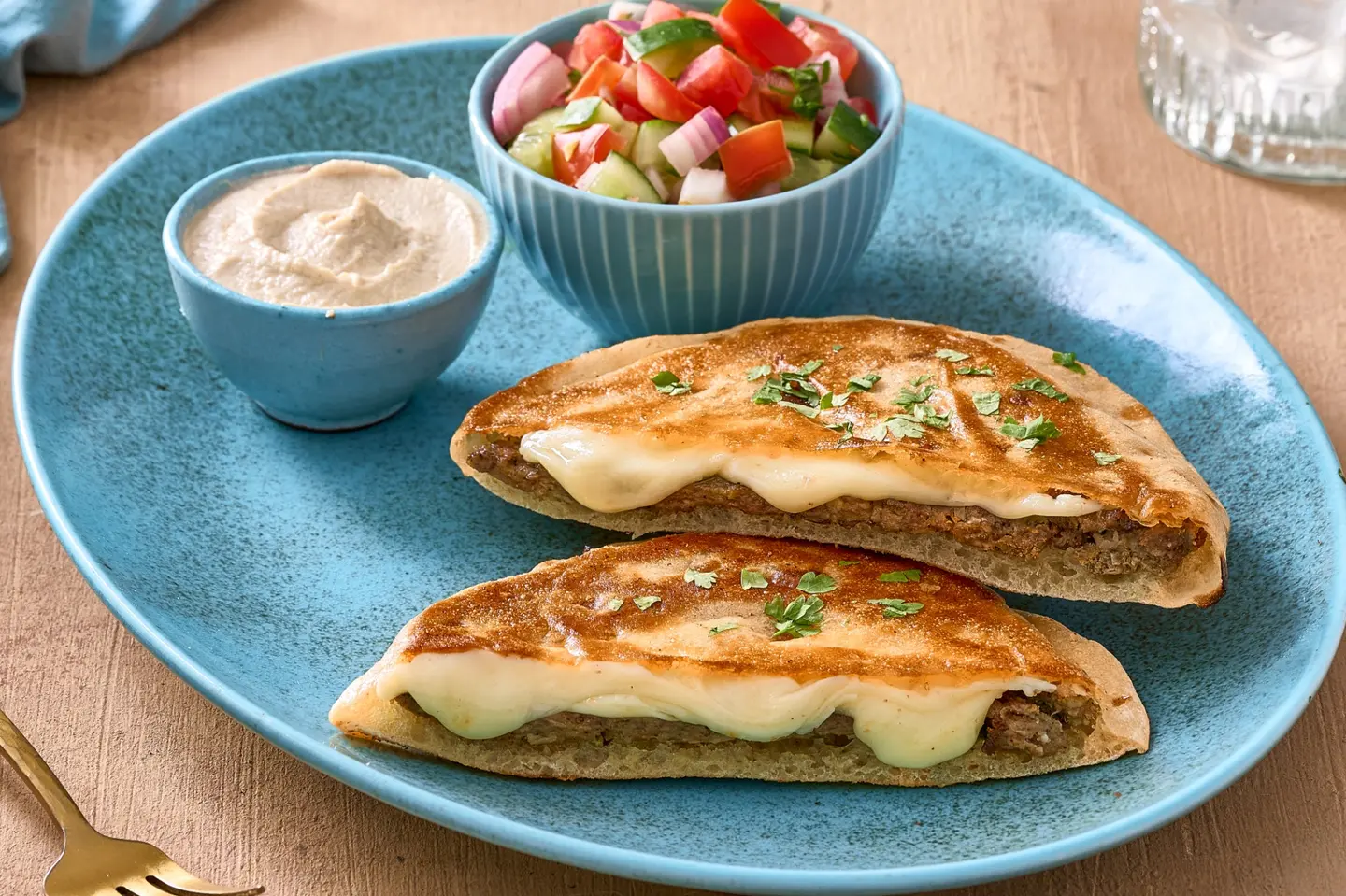 رغيف حواشي ميكس تشيز