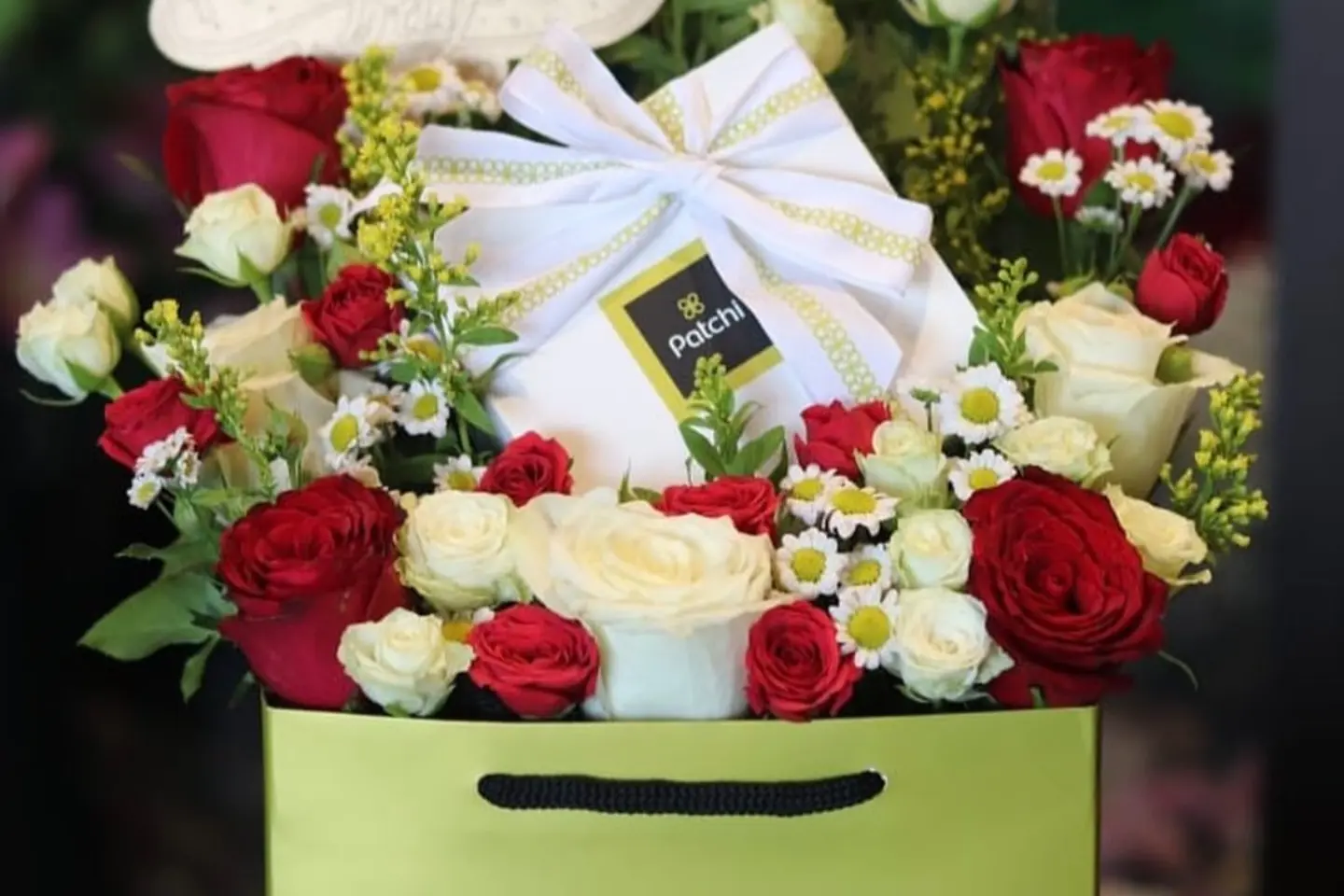 باتشي مكس بيبي روز وجوري احمر