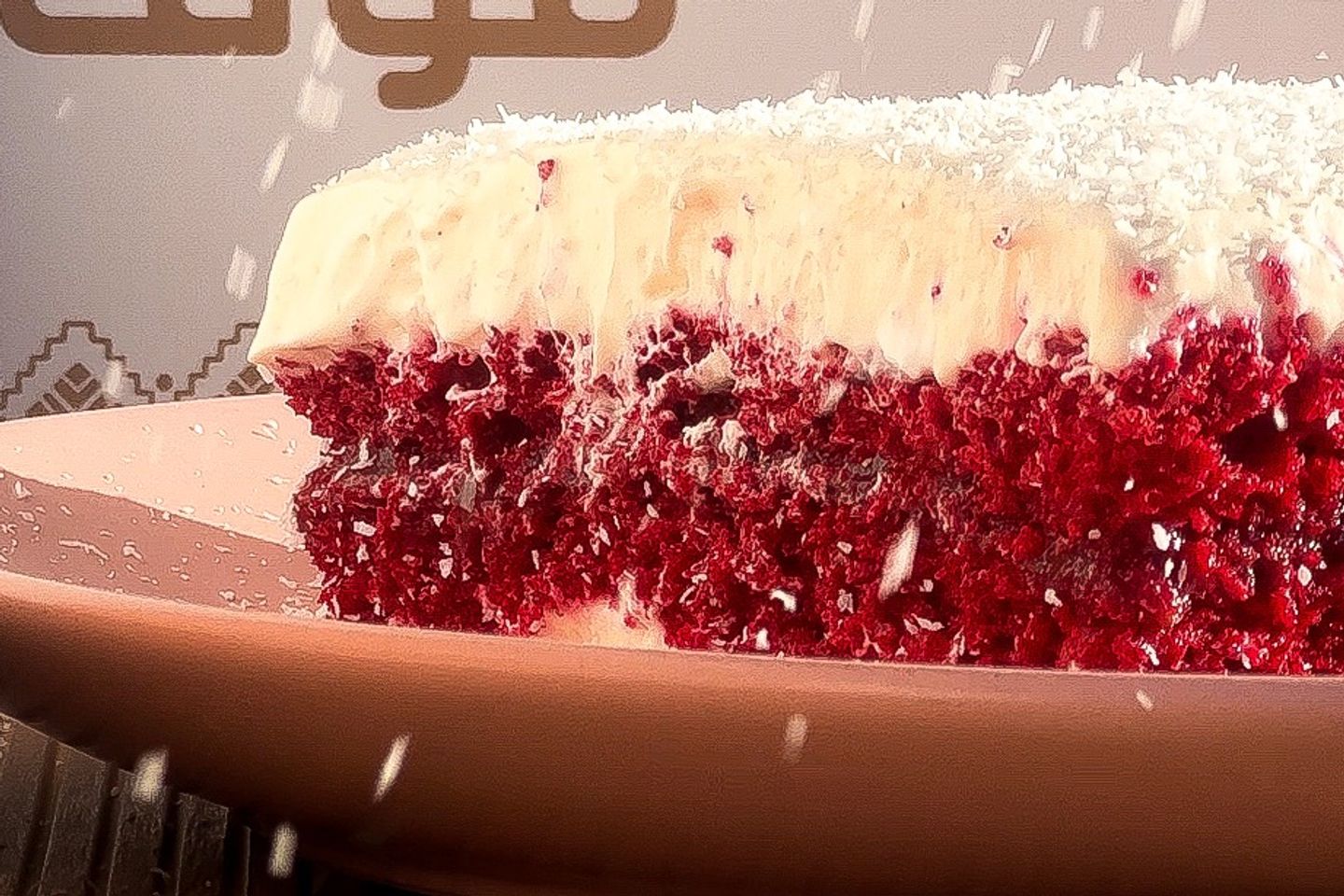 Coconut Cake - Strawberry