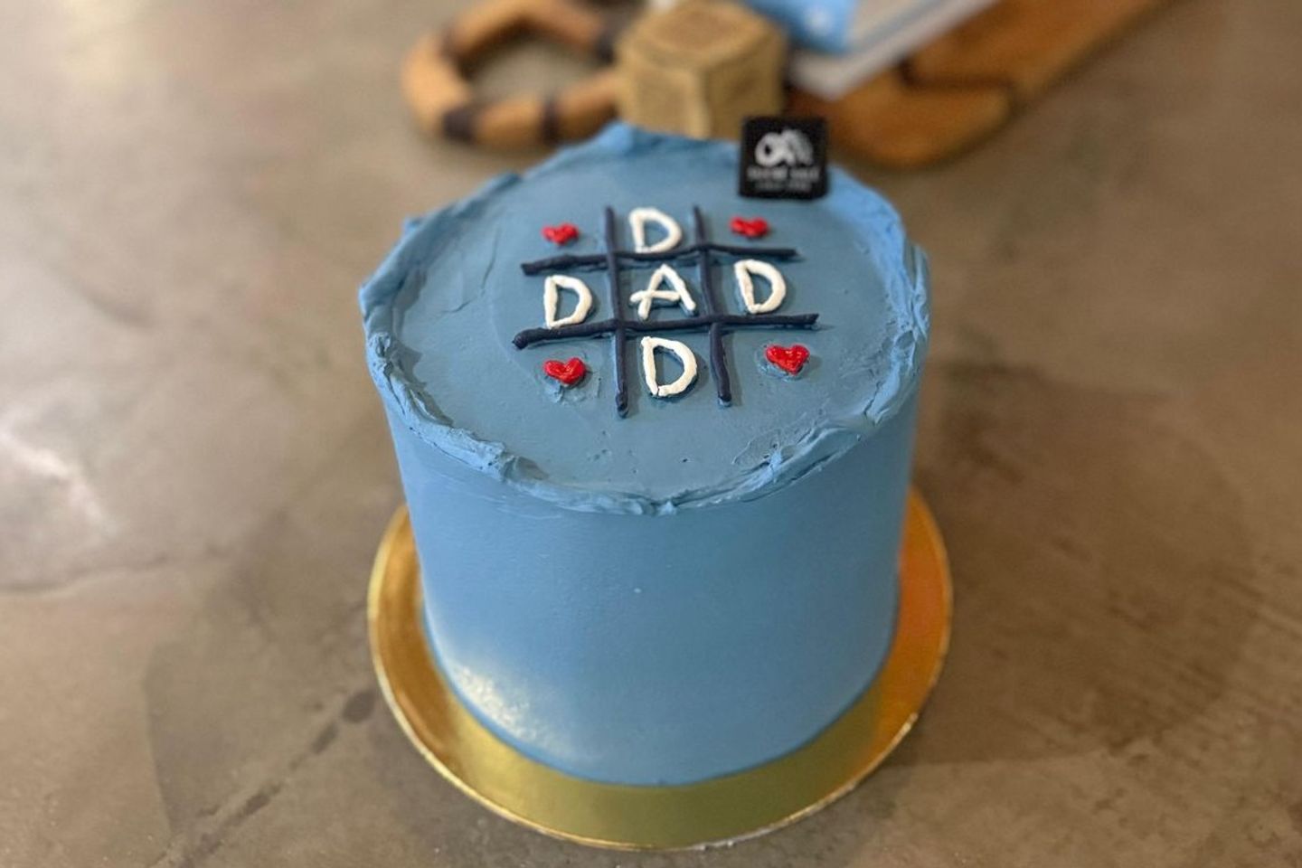 4 Preson Father's Day Cake