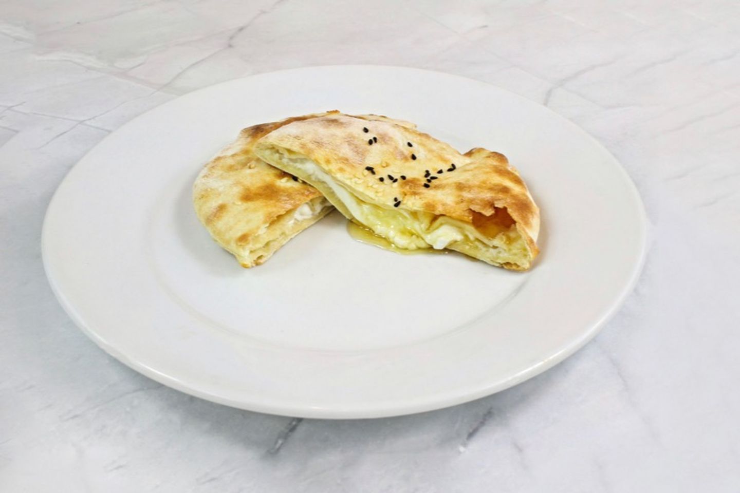 فطيرة جبن سائل بالعسل