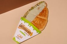 كرواسون فلات بالبستاشيو
