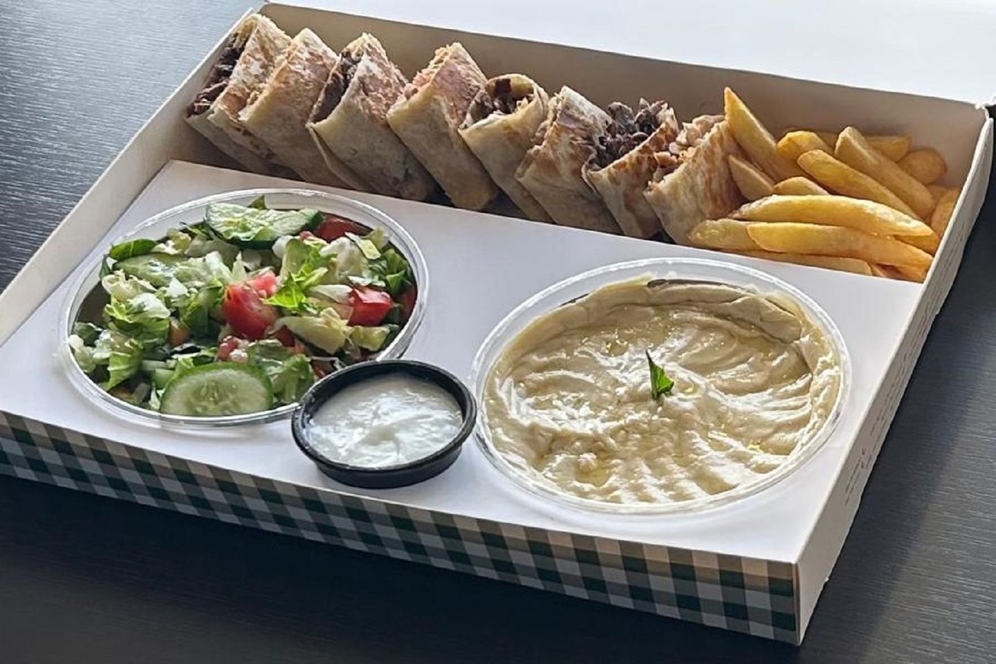 Alzawaqa Chicken Box