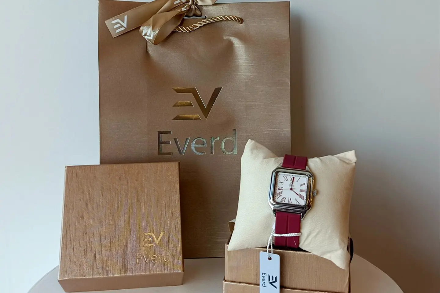 ساعة رجالية شركة ايفرد رقم ١٠