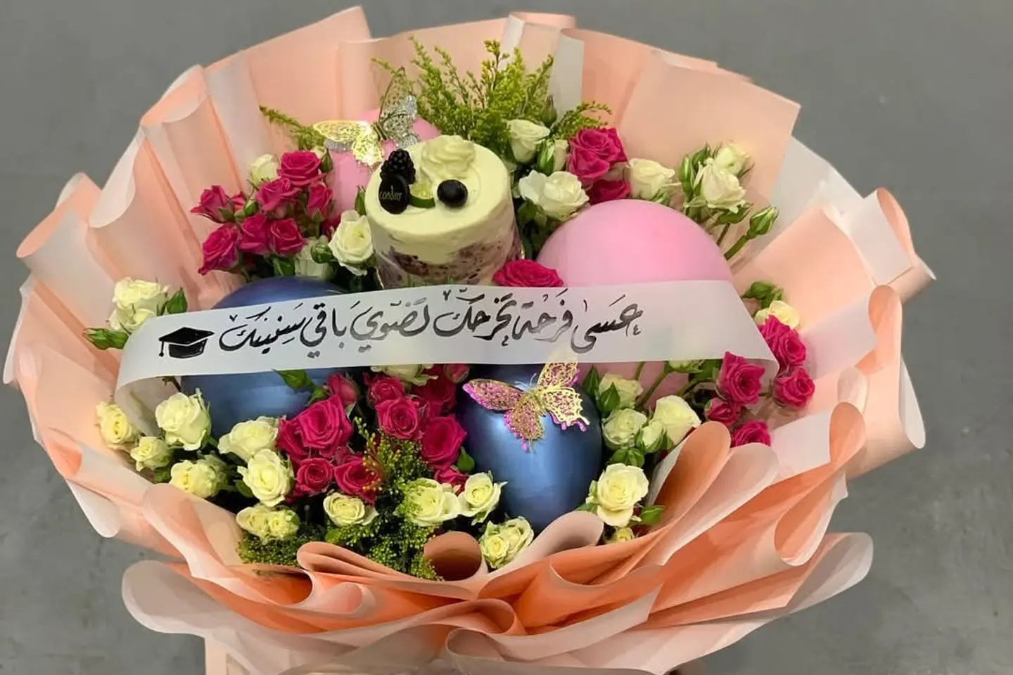 زهرة طبيعية او كيكة