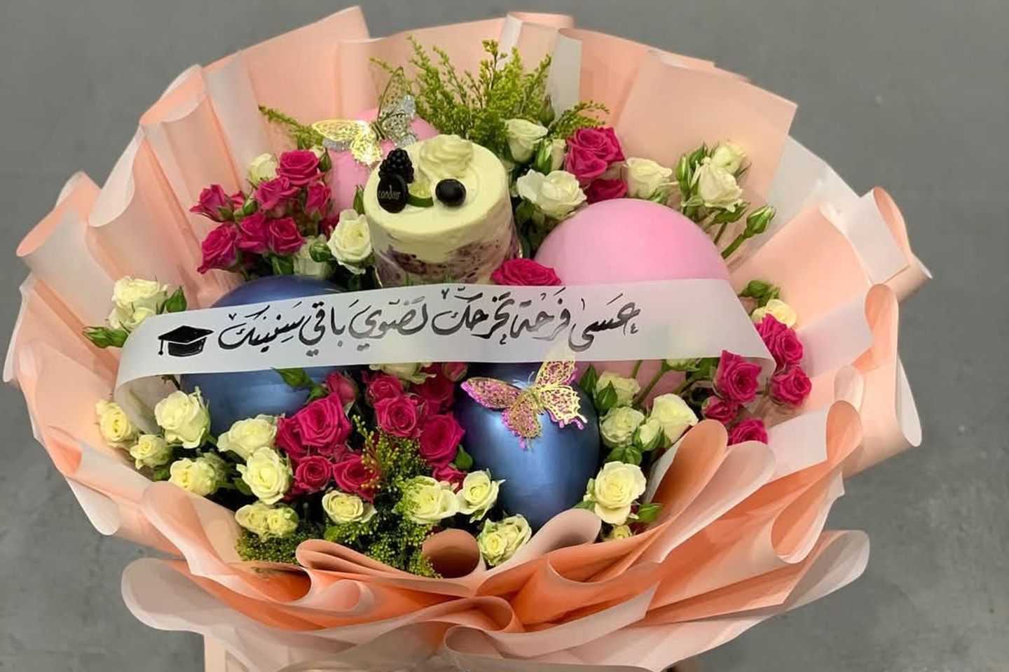 زهرة طبيعية او كيكة