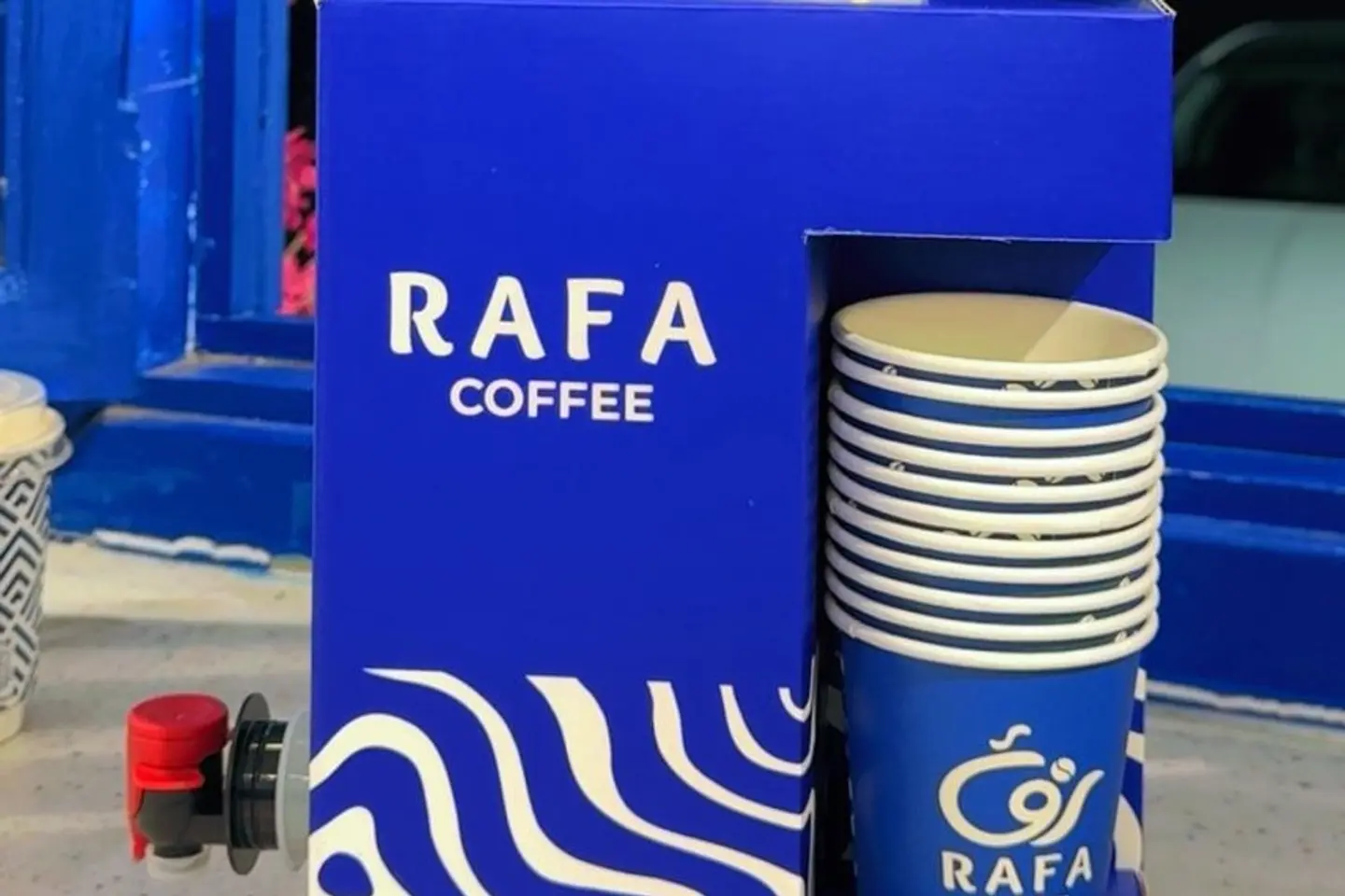 لترين قهوة اليوم الباردة