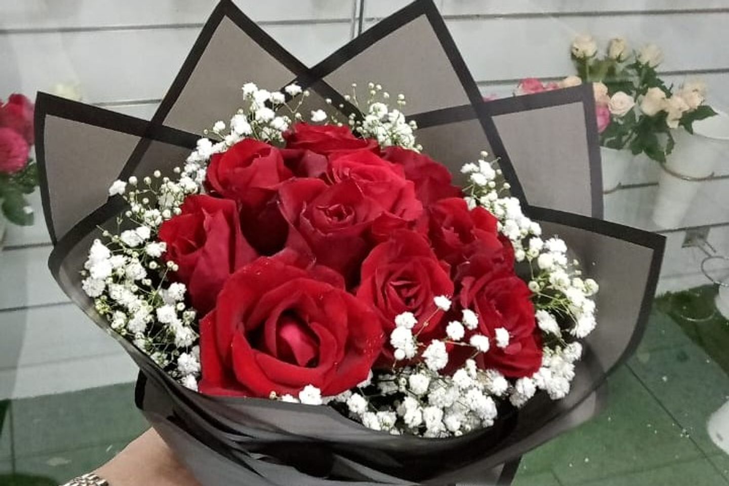 جوري احمر باقة