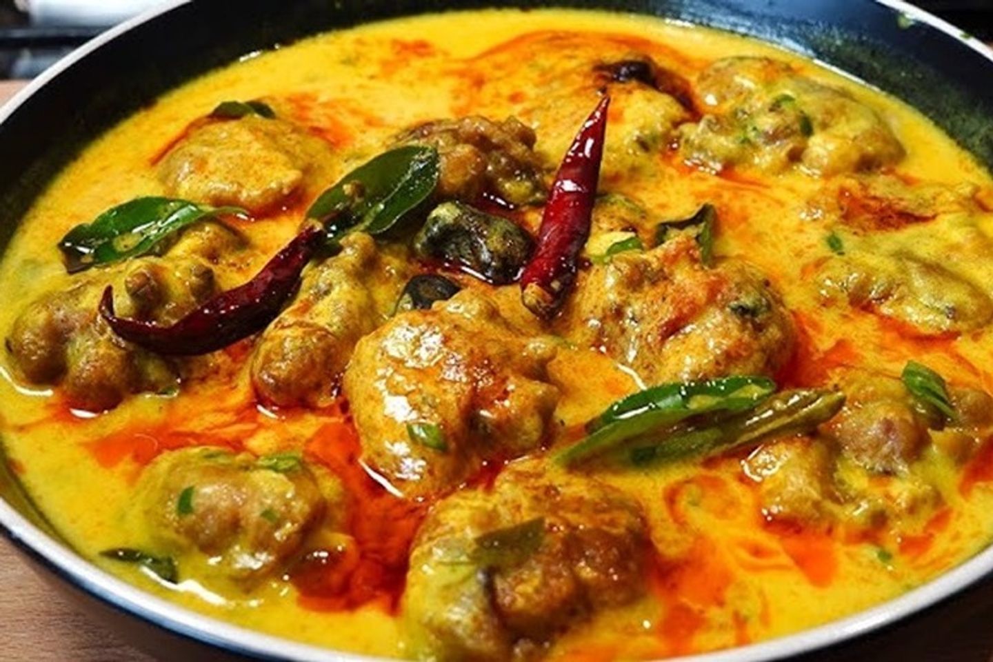 كاري باكورا