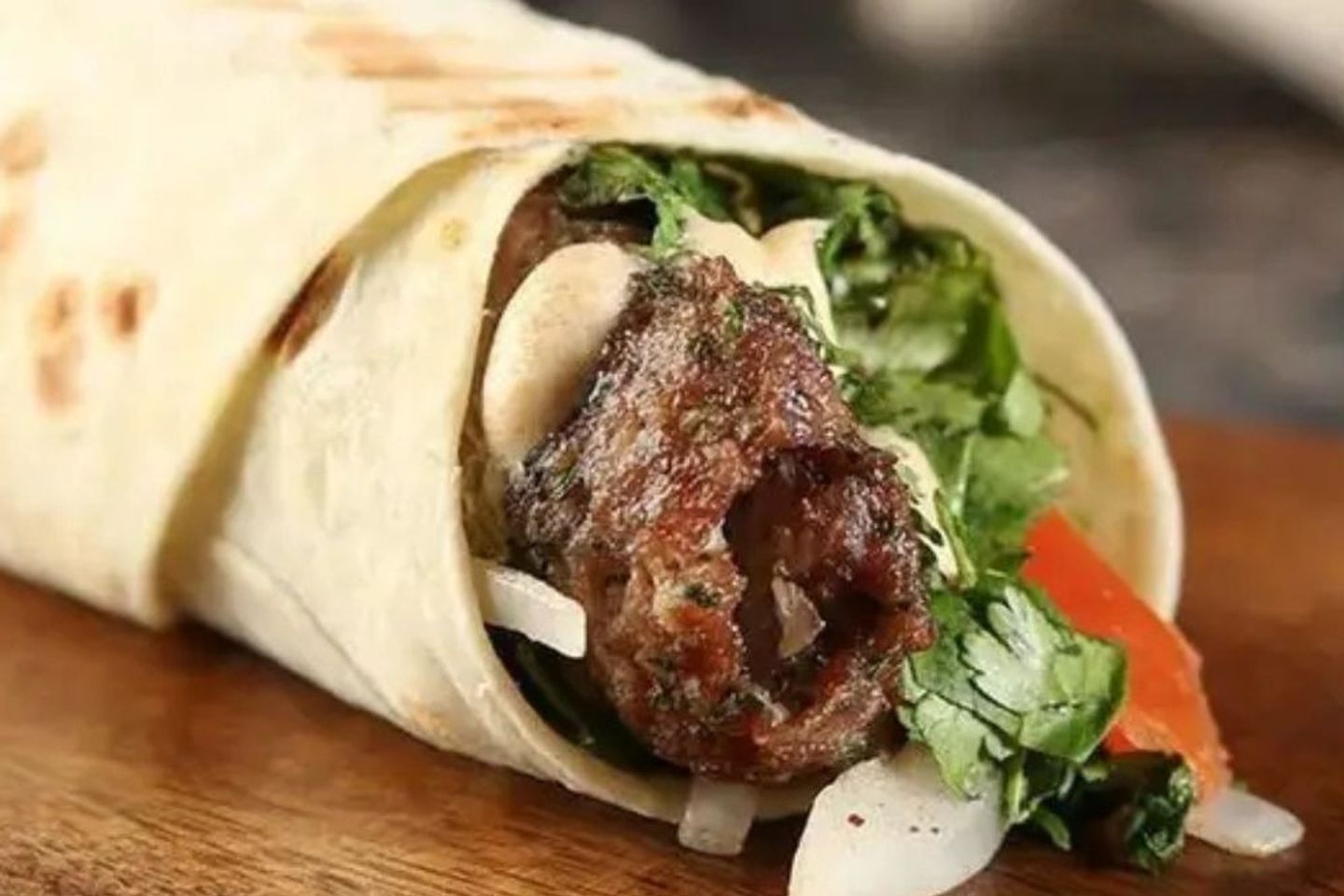 ساندوتش كباب لحم