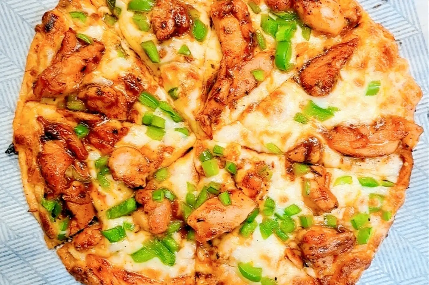 Grilled Chicken Pizza