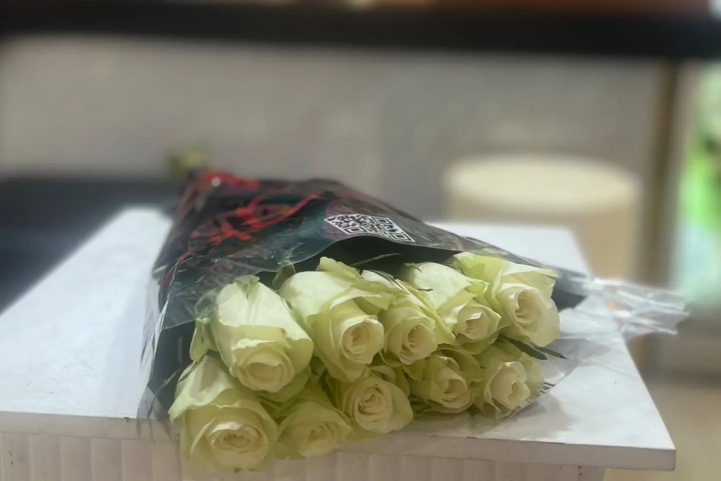 شدة ورد - أبيض