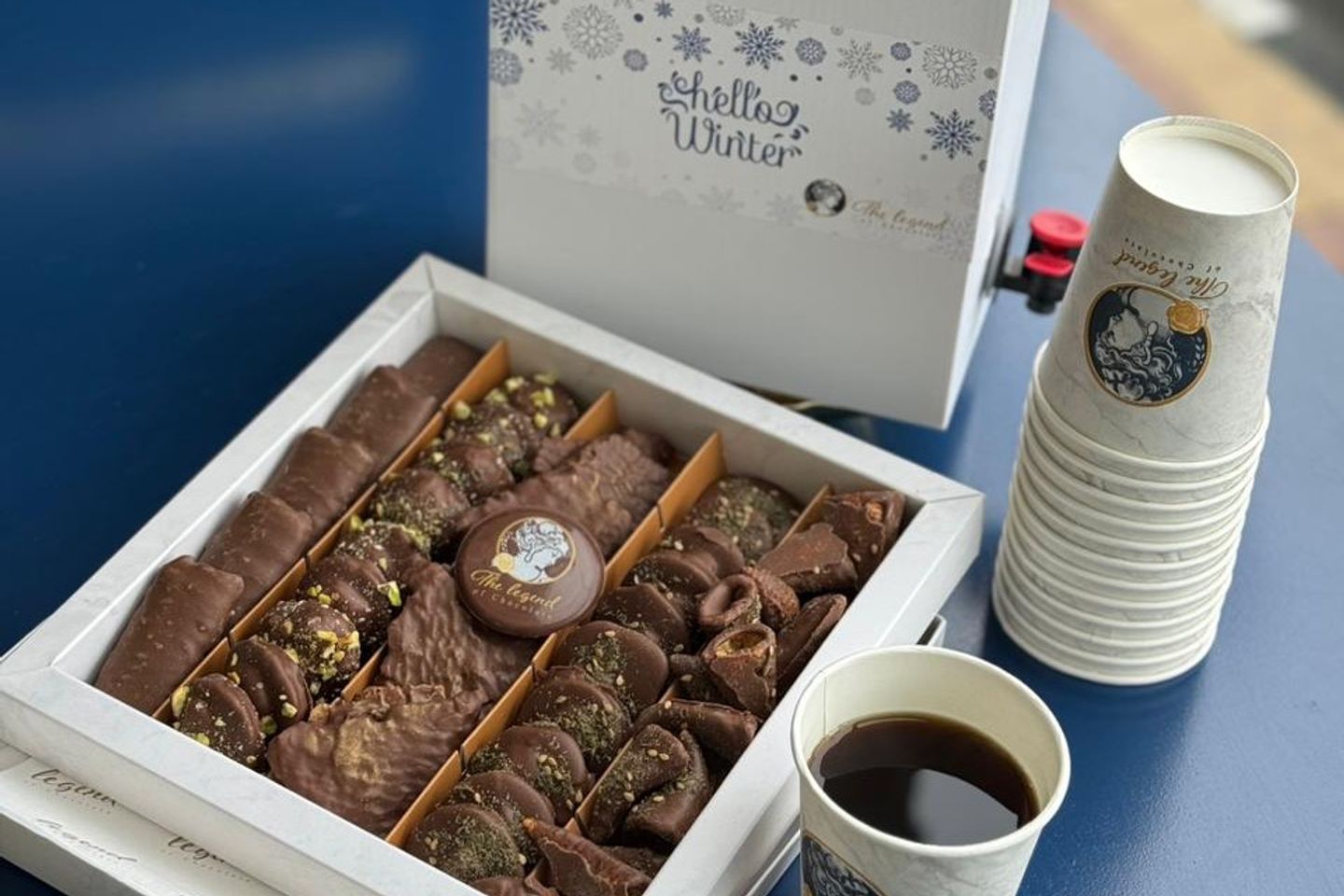 Gathering Offer   Drip Coffee Box With Mix Chocolate Box
