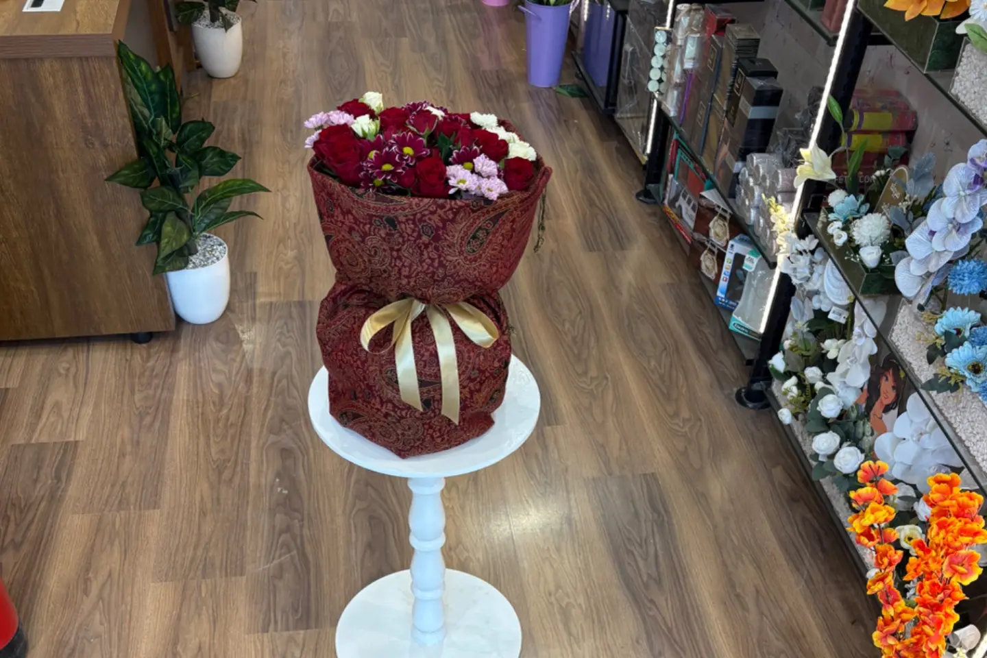 باقه ورد طبيعي شال كشميري