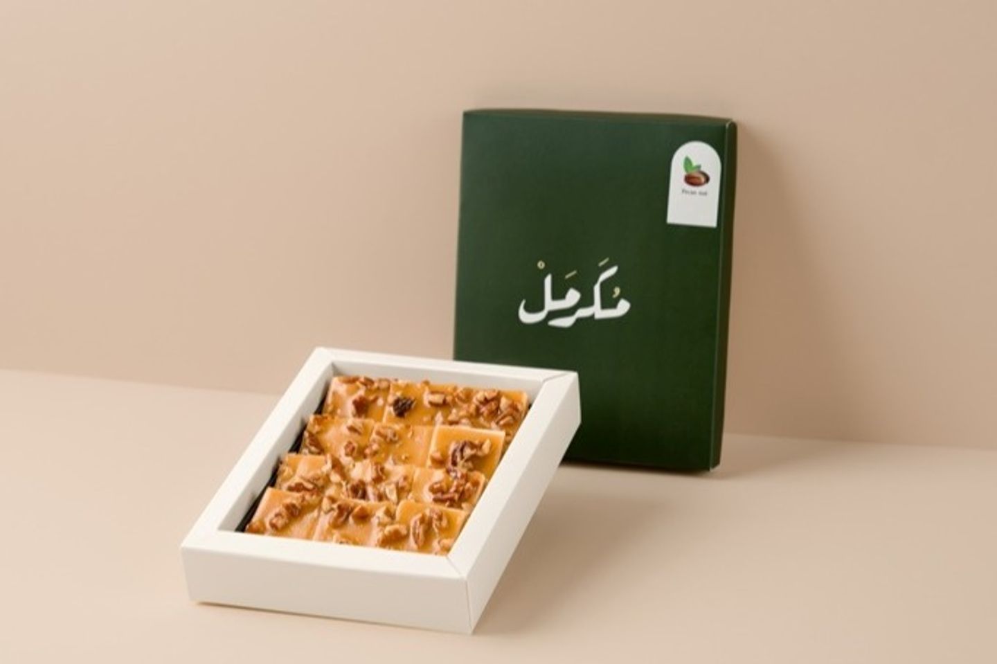 مكرمل بيكان - صغير