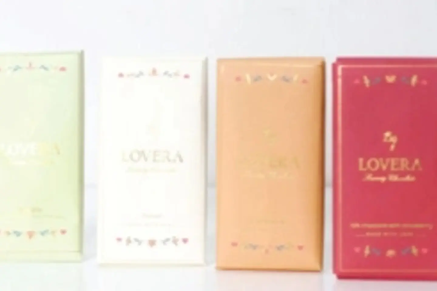 بار شوكولاتة اربع نكهات - دارك مع فراولة