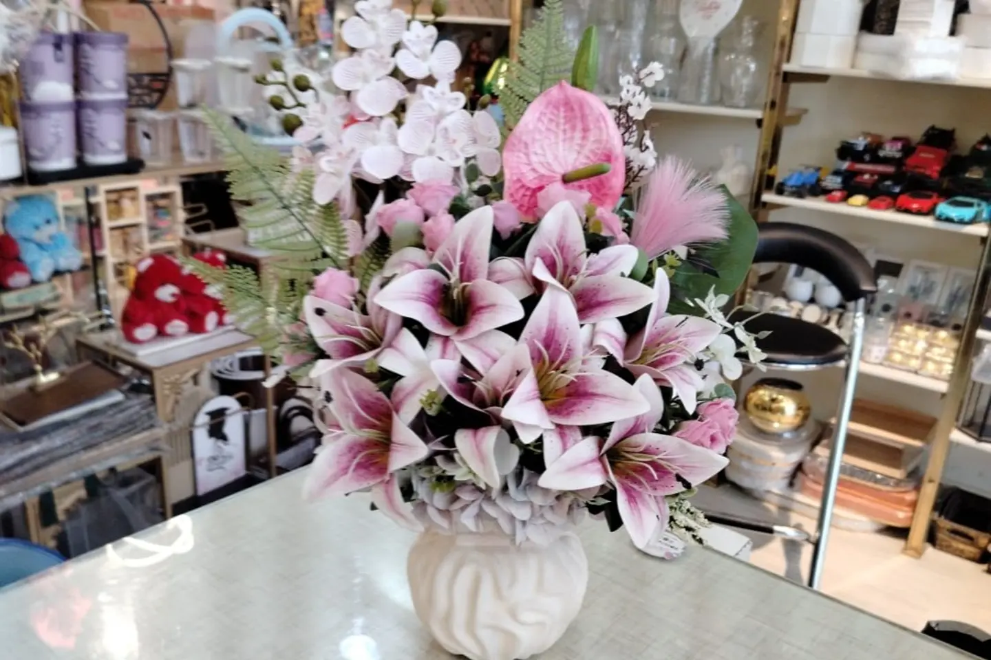 مزهرية سوبر صناعية