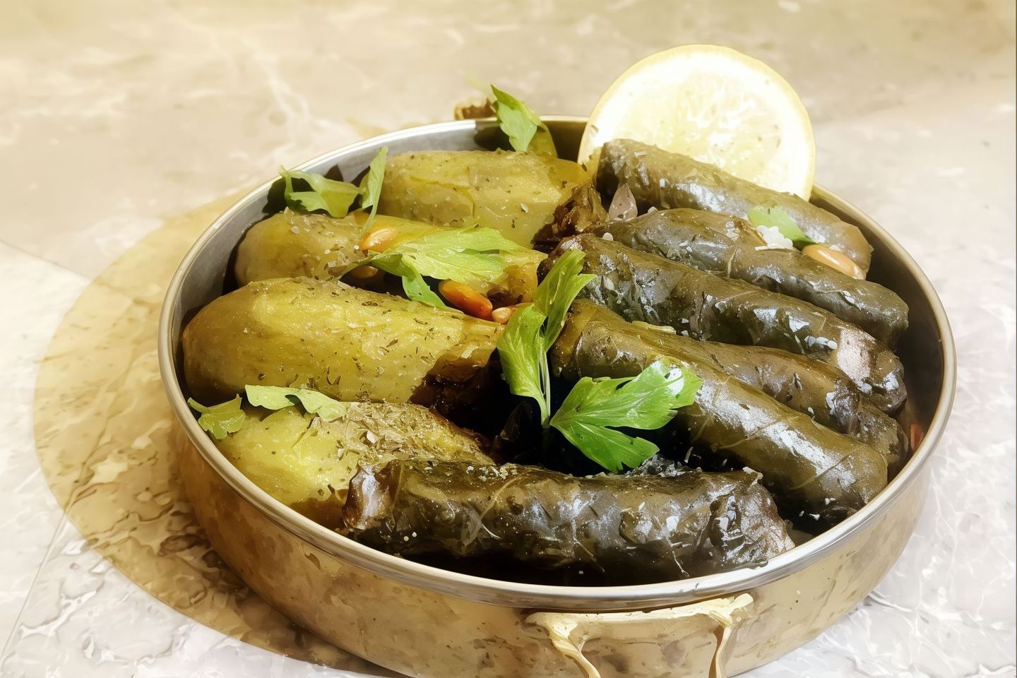 كوسى مع ورق عنب محشي
