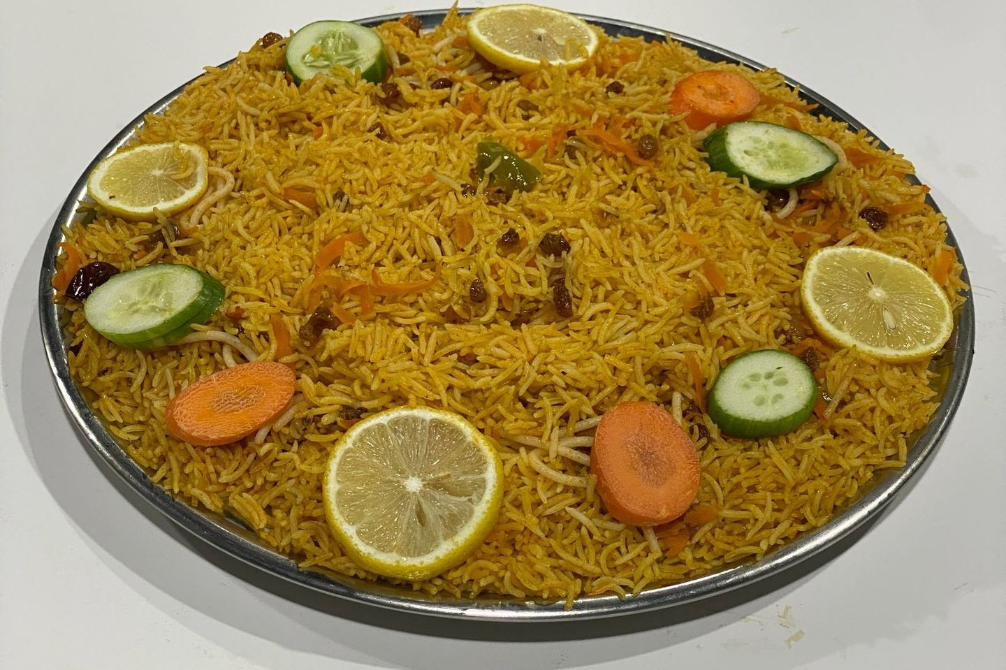 نفر رز بخارس