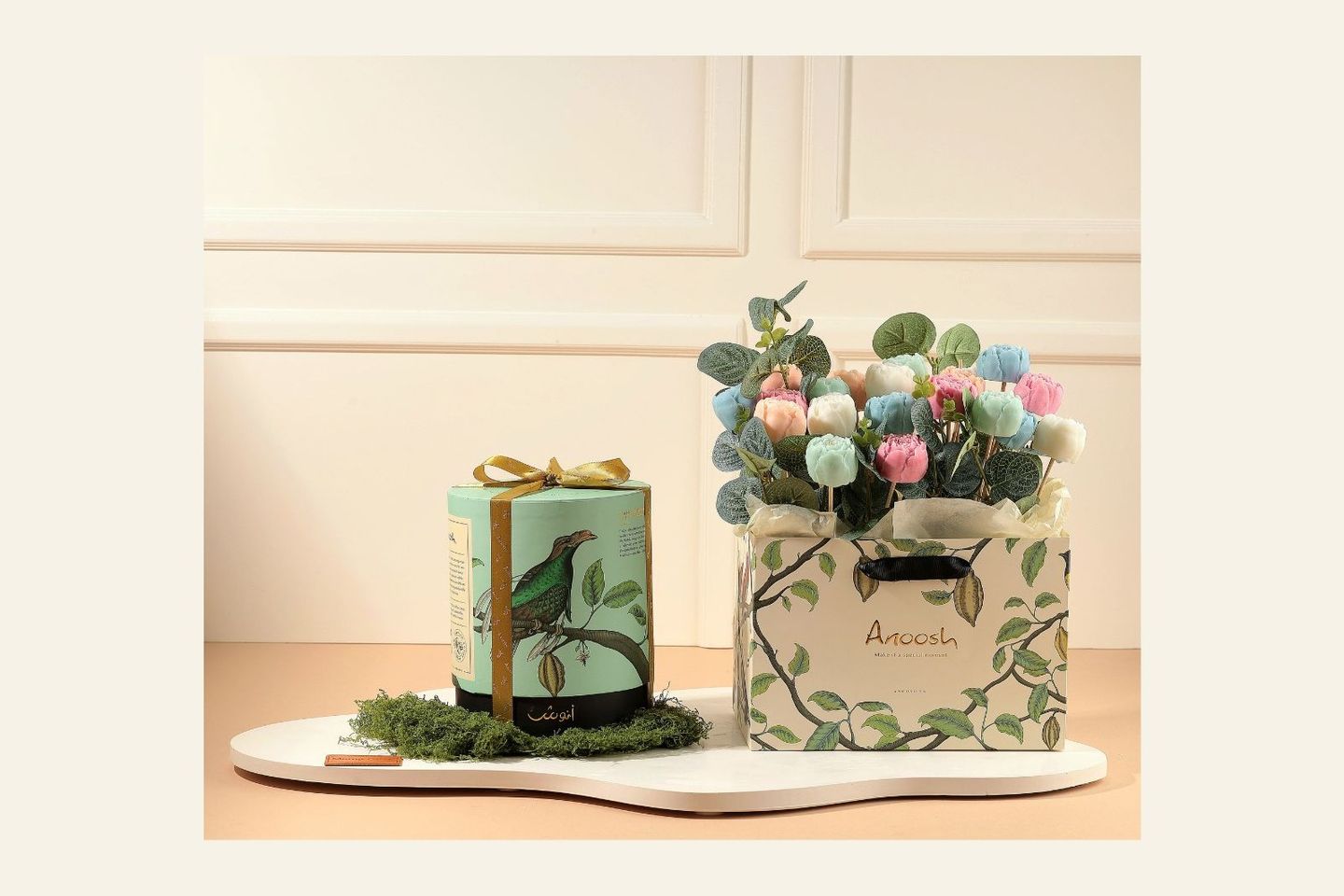 Wax Roses Gift With Anoush Wafer