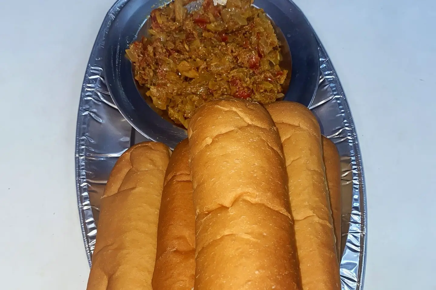 سبعة ساندوتشات تونة صامولي أبيض