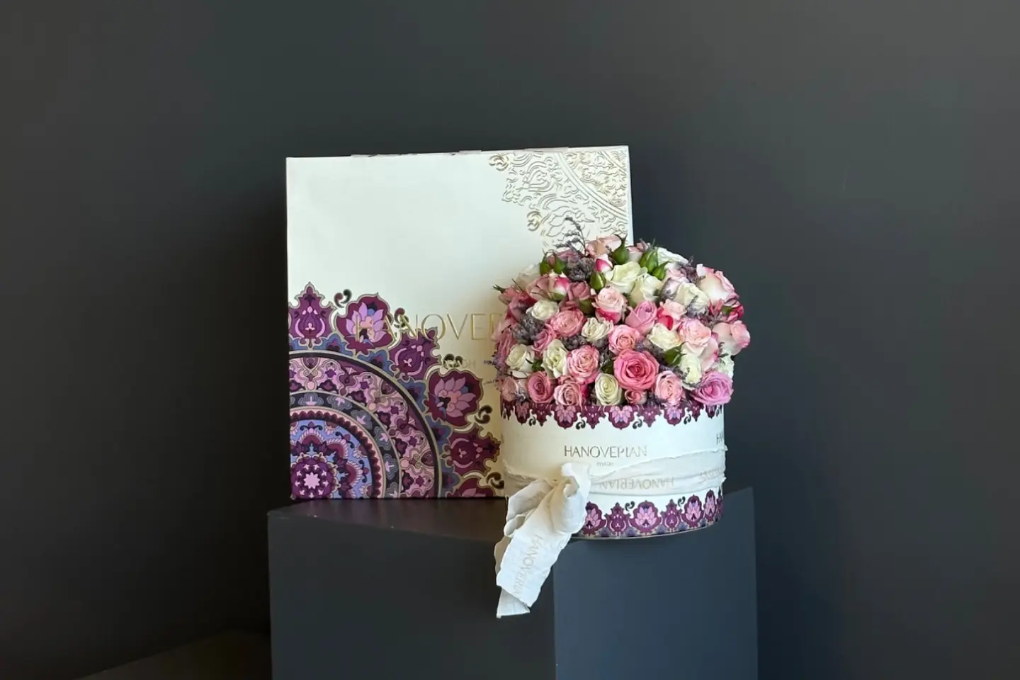 Hanoverian Chocolate With Roses