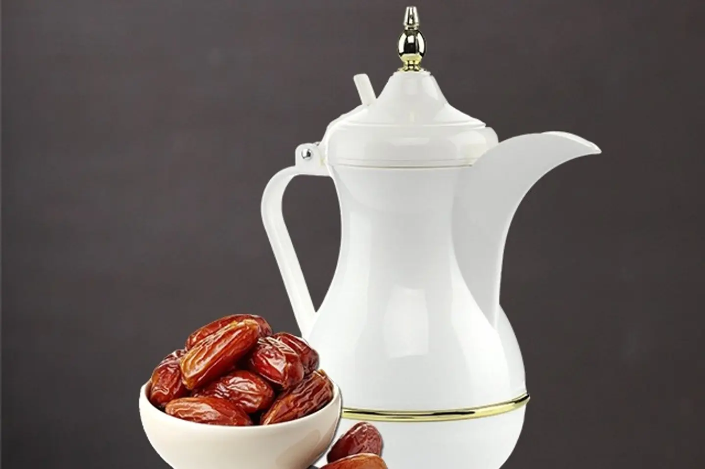 Saudi Coffee Outside Pot