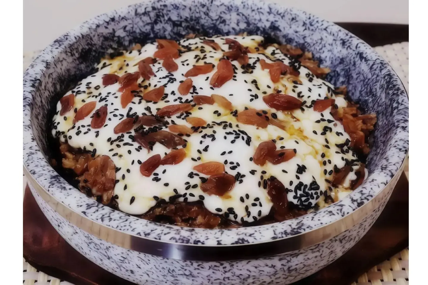 فتة تمر قشطة