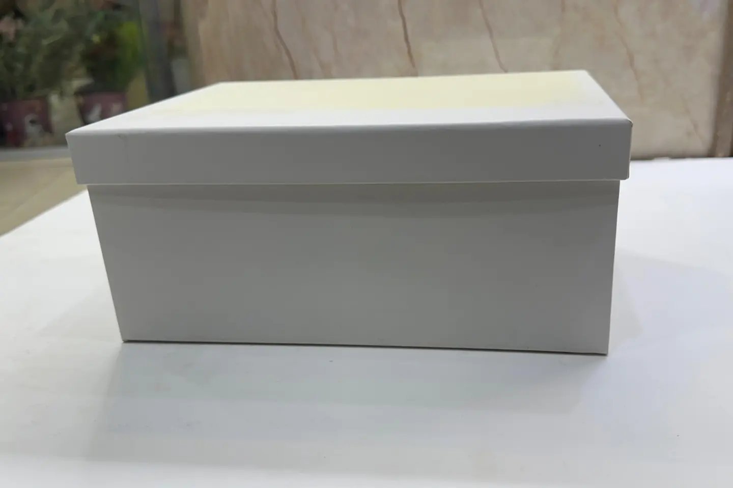 بوكس ابيض وسط