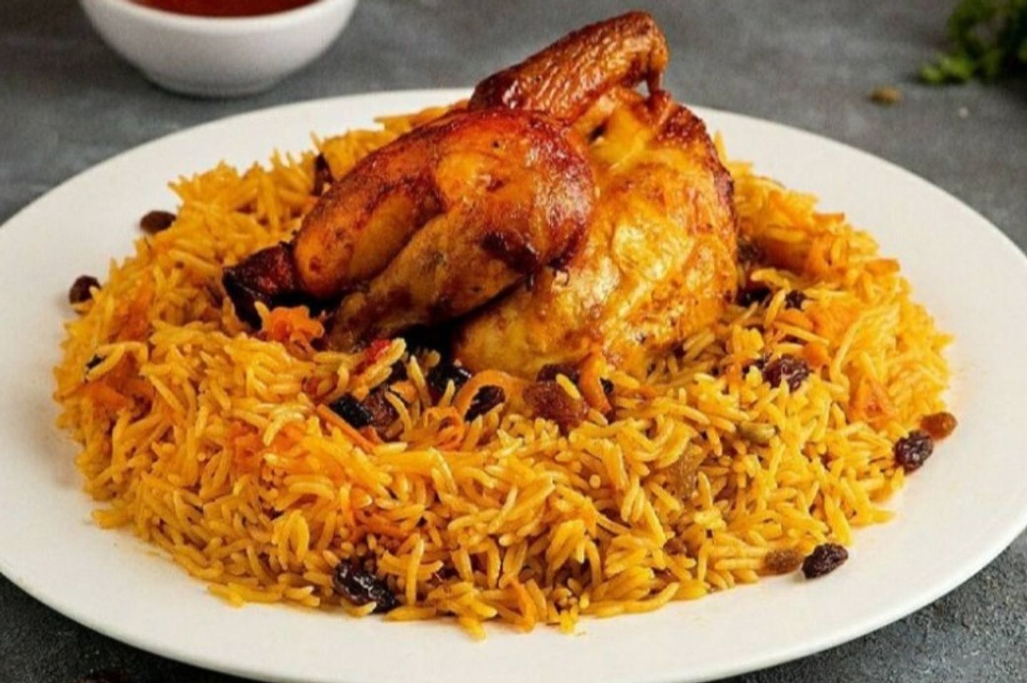 نصف دجاج شواية مع الارز