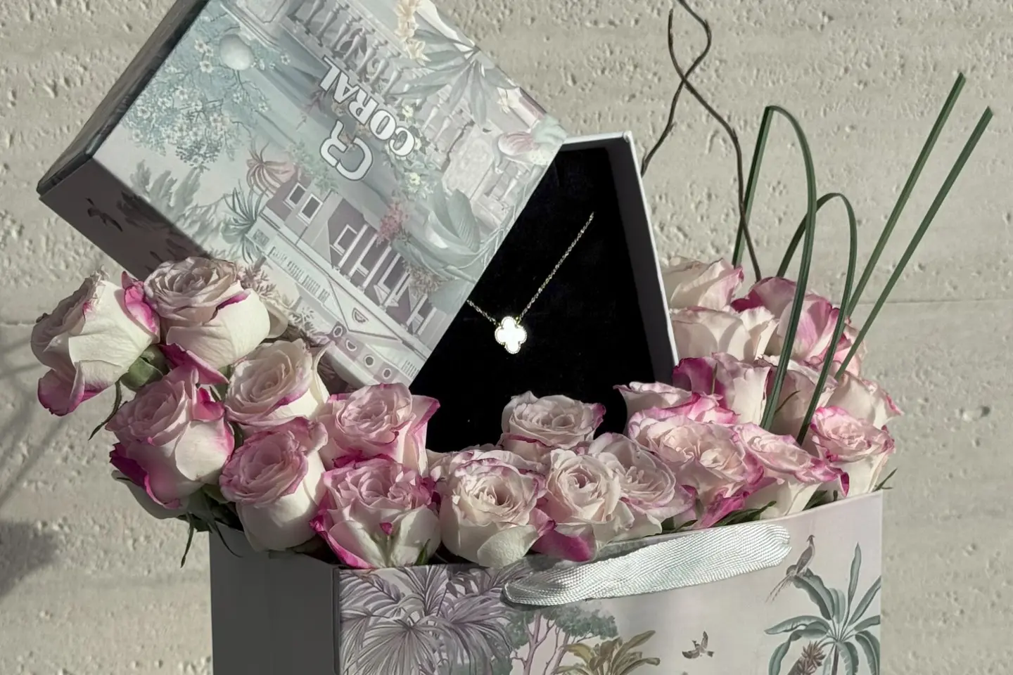 تنسيق كورال سلسال ابيض