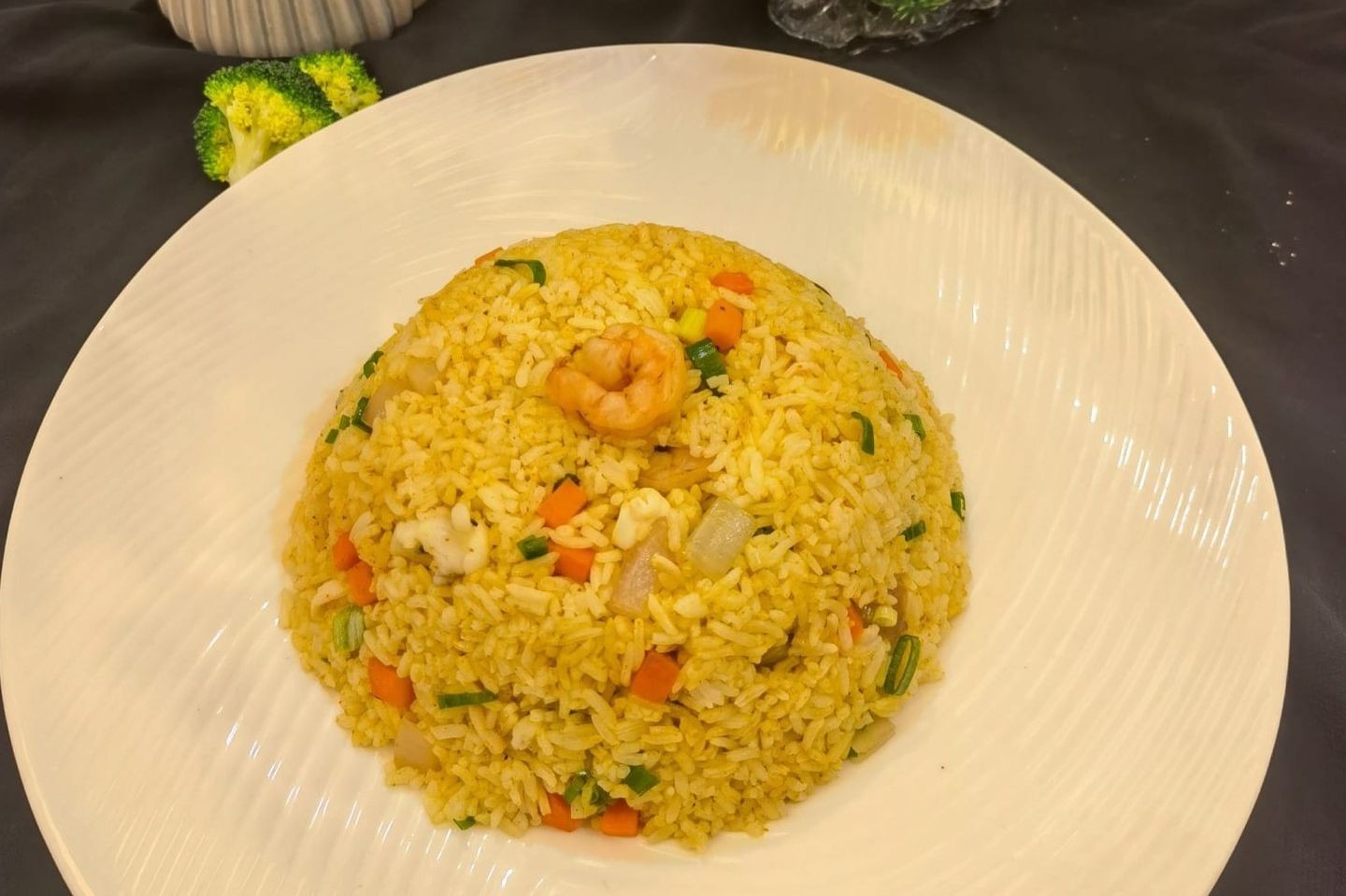 ثمار البحر المقلية مع الأرز