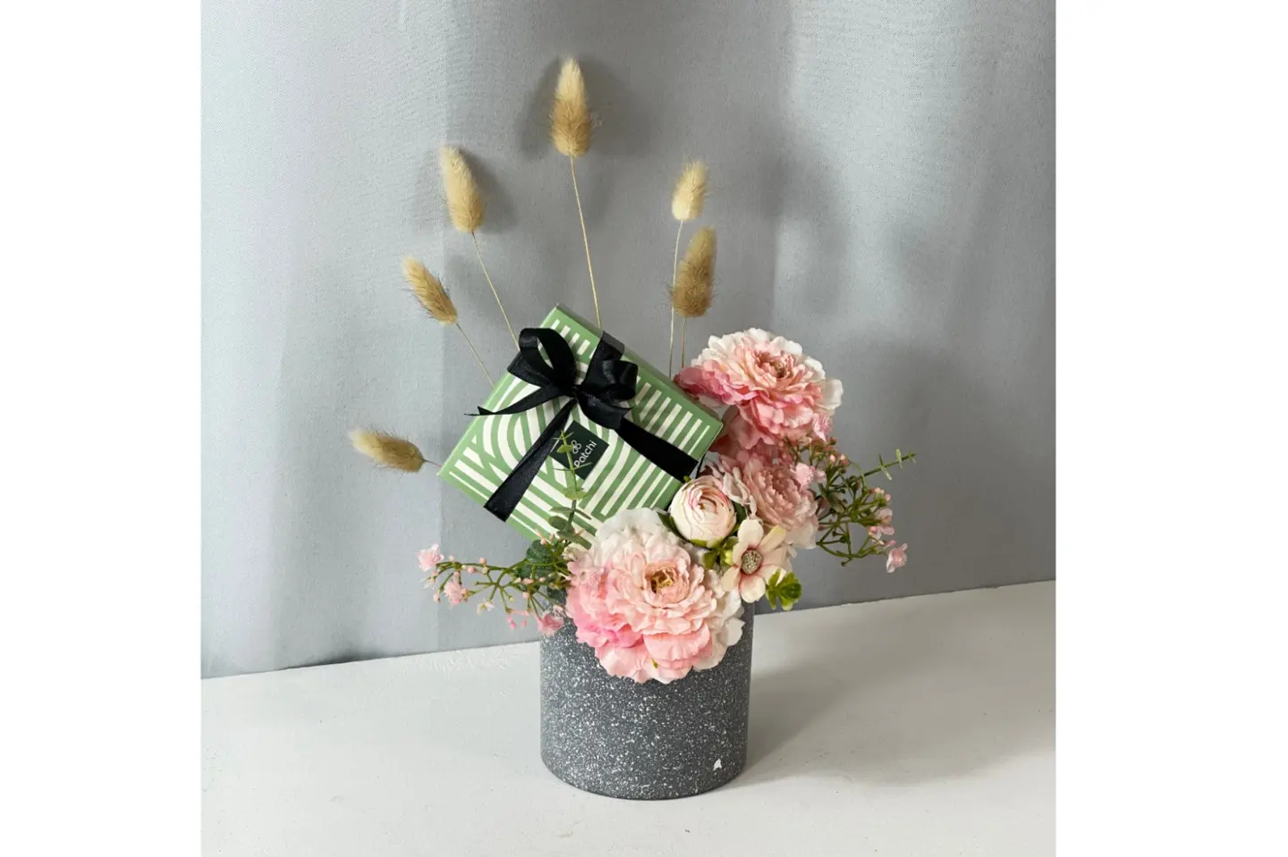 باتشي ورد صناعي