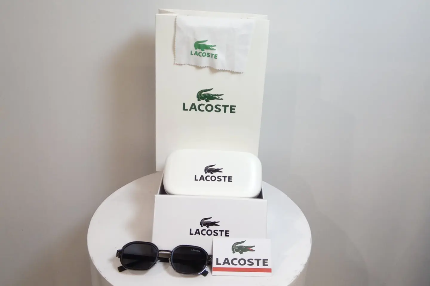Boy Sunglas Brand Lacoste Number 8