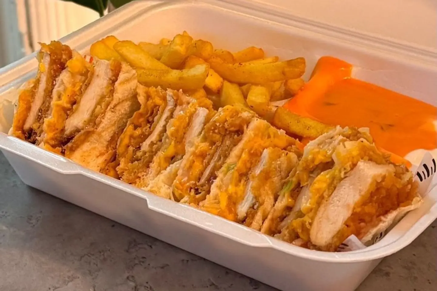 كلوب ساندوتش