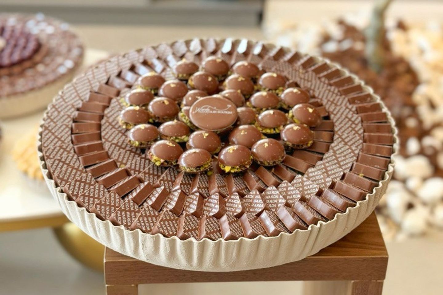 Beige Tray Warda Caramel  Pistachio
