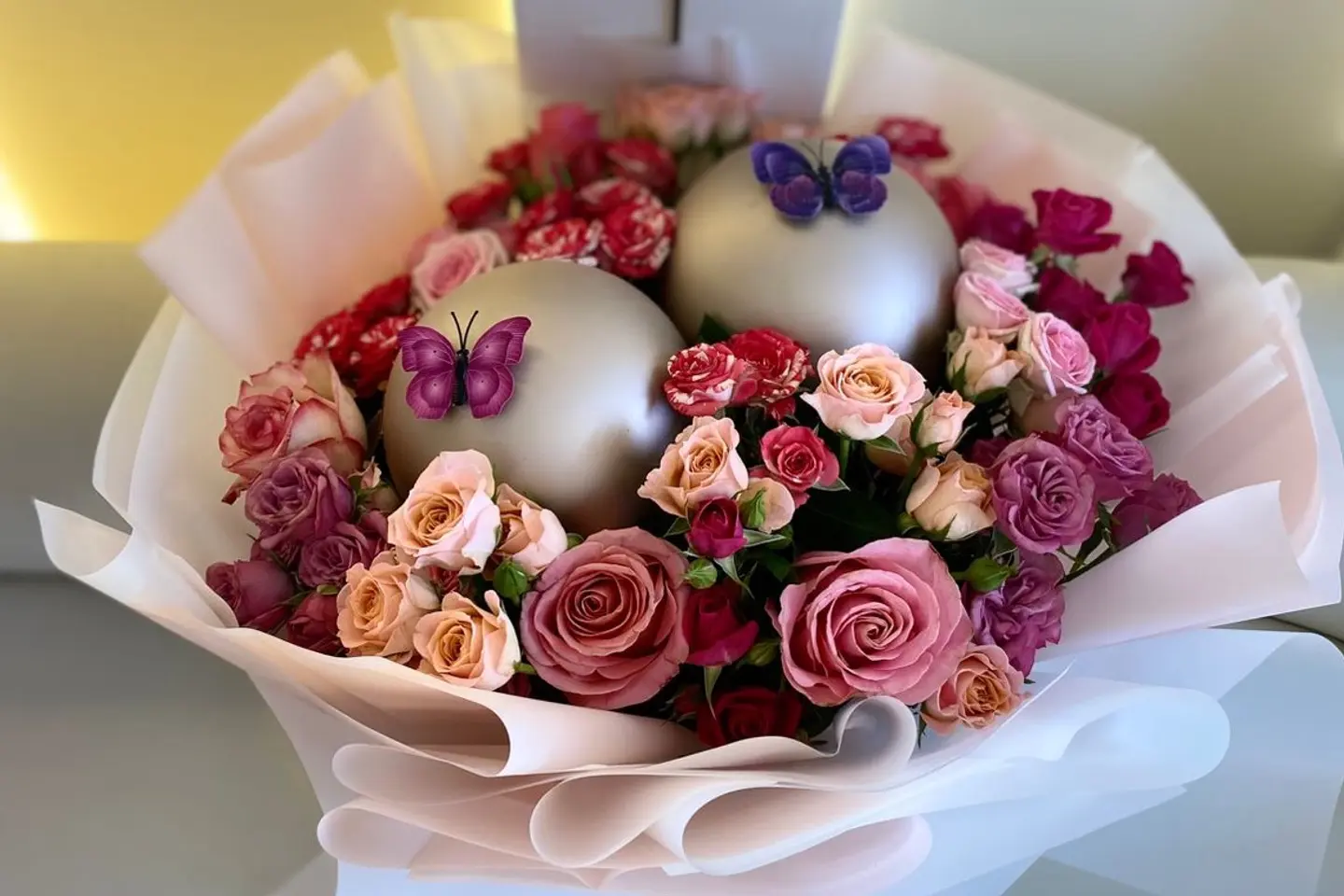 باقة كبيرة مع بالون ٣٨٠